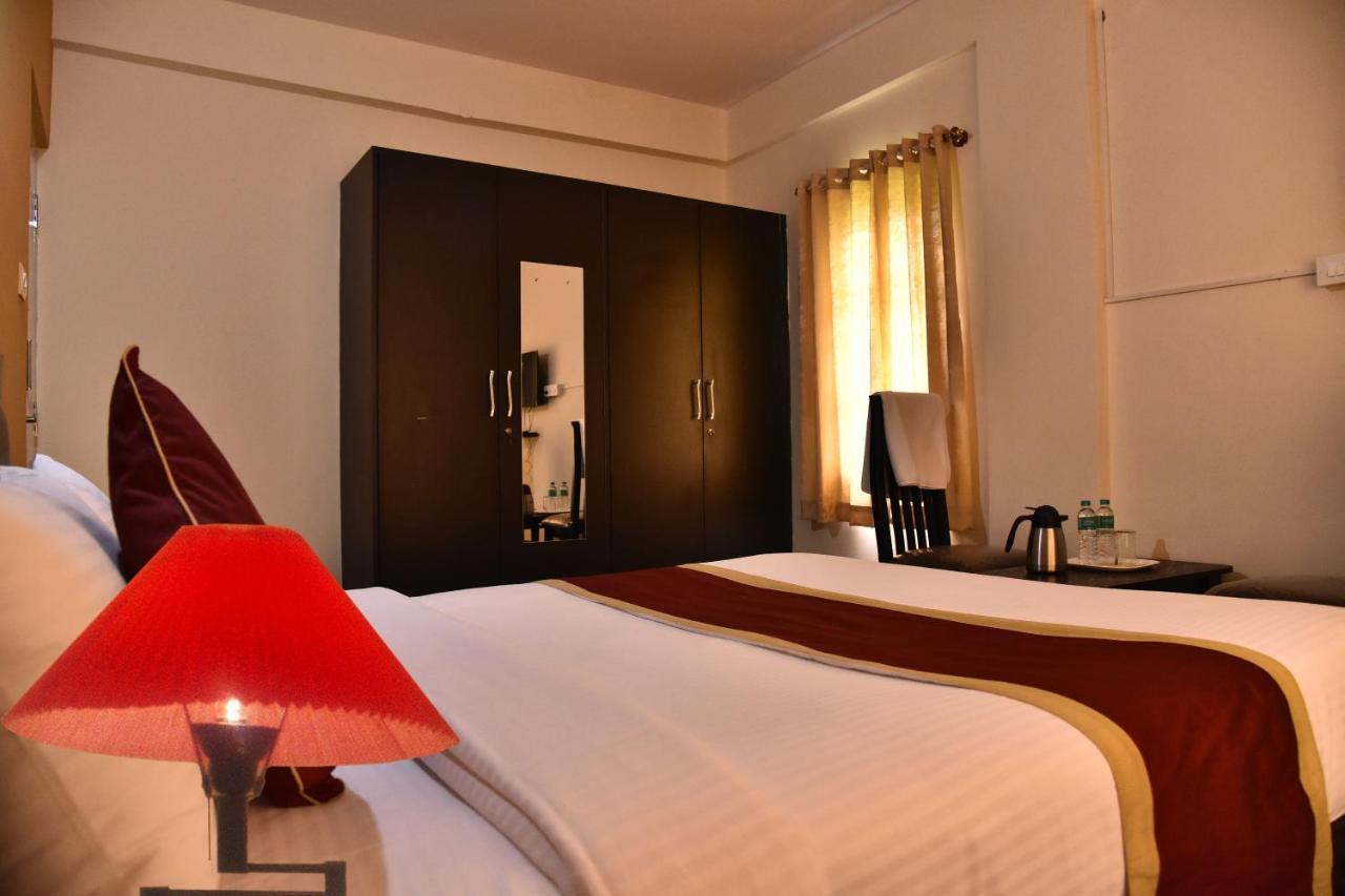 The Banjaara Suites Bangalore Exterior photo